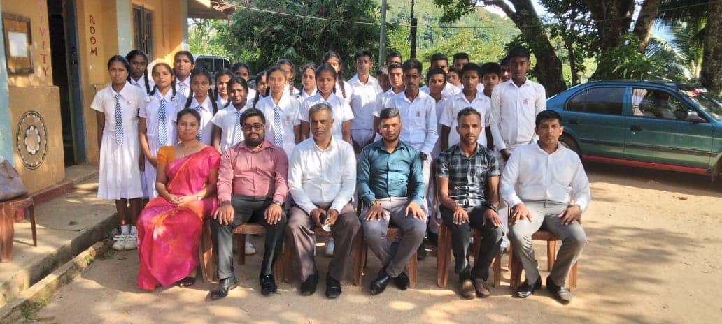 Students participating in SCCF education program